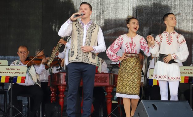 Toamnă plină de evenimente pentru artiștii de la Casa de Cultură Bascov