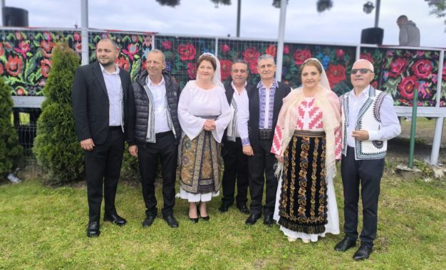 ‘’Doina Bascovului’’, invitată să performeze pe scena ‘’Sărbătorii Salcâmului’’, de ziua comunei Andrieșeni, județul Iași