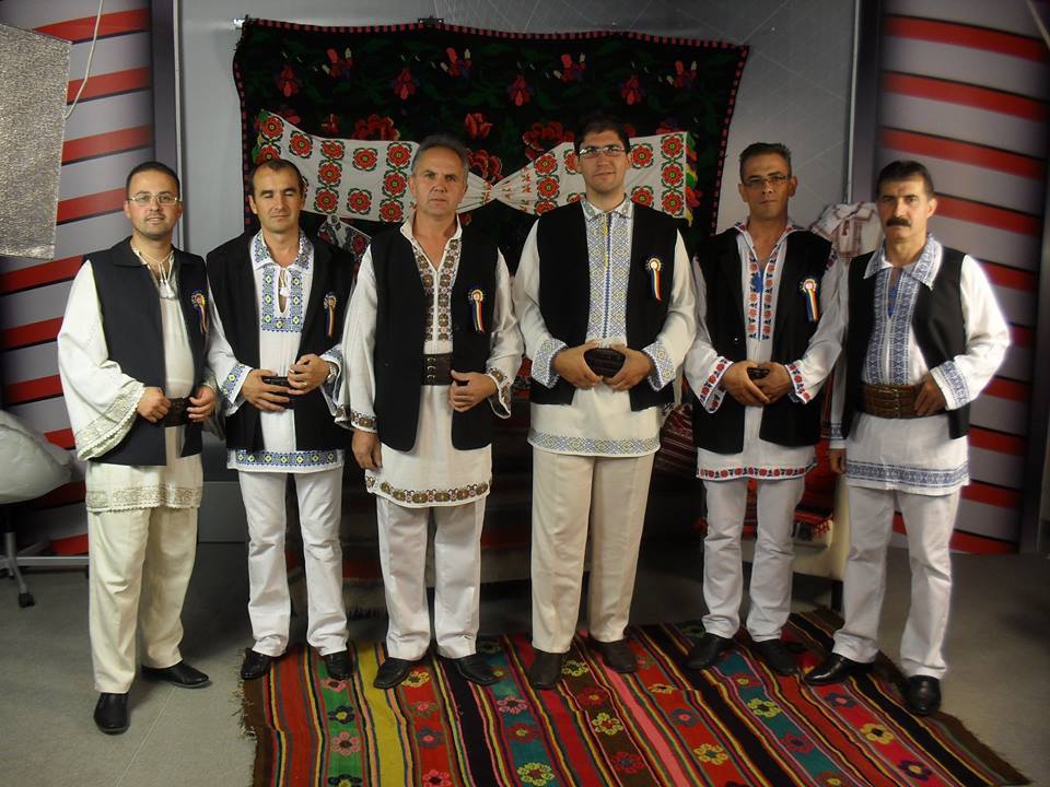 Rapsozii Bascovului – grup vocal barbatesc